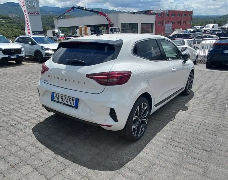 Mitsubishi Colt nuova a Cosenza (5)