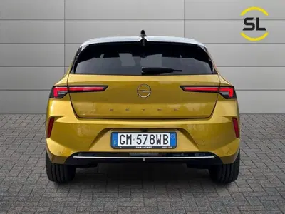 Opel Astra 1.5 Turbo Diesel 130 CV AT8 Business Elegance del 2023 usata a Merate