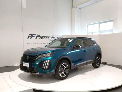 Peugeot 2008 1.2 hybrid Allure 145cv e-dcs6 nuova a Civitanova Marche