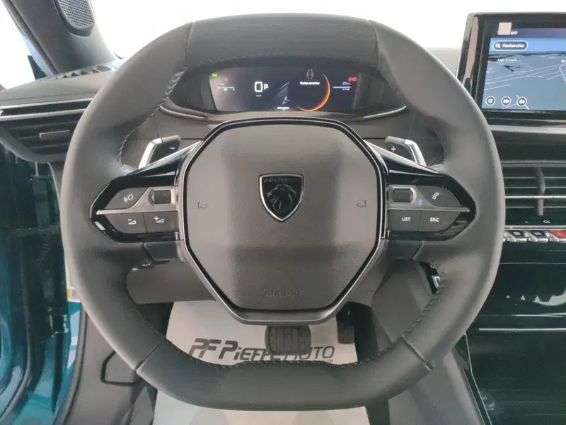 Peugeot 2008 nuova a Macerata (17)