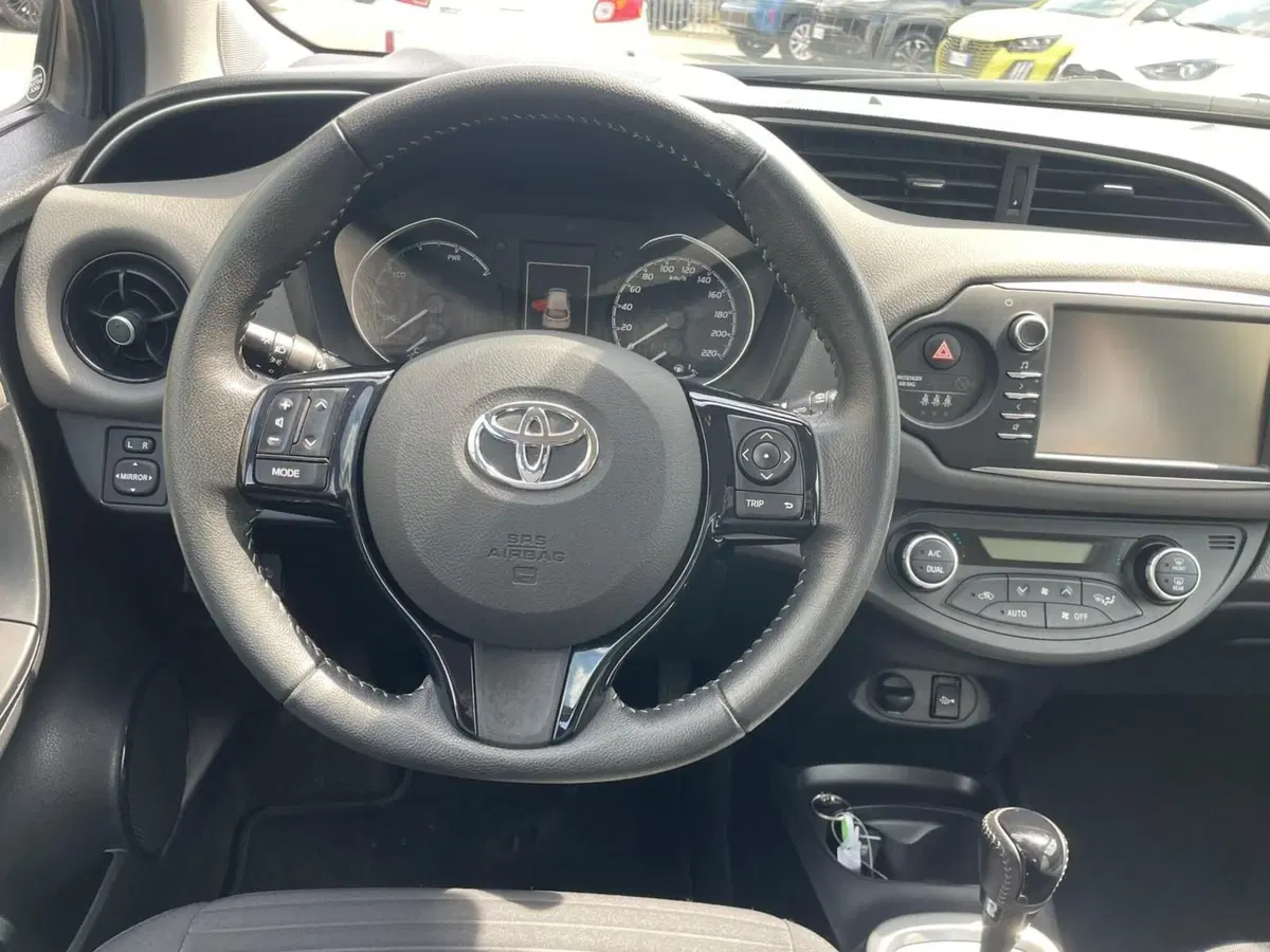 Toyota Yaris usata a Piacenza (15)