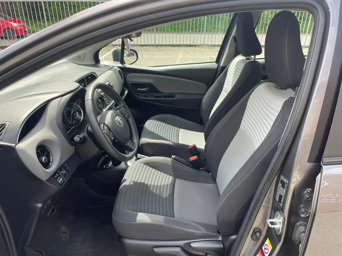 Toyota Yaris usata a Piacenza (16)