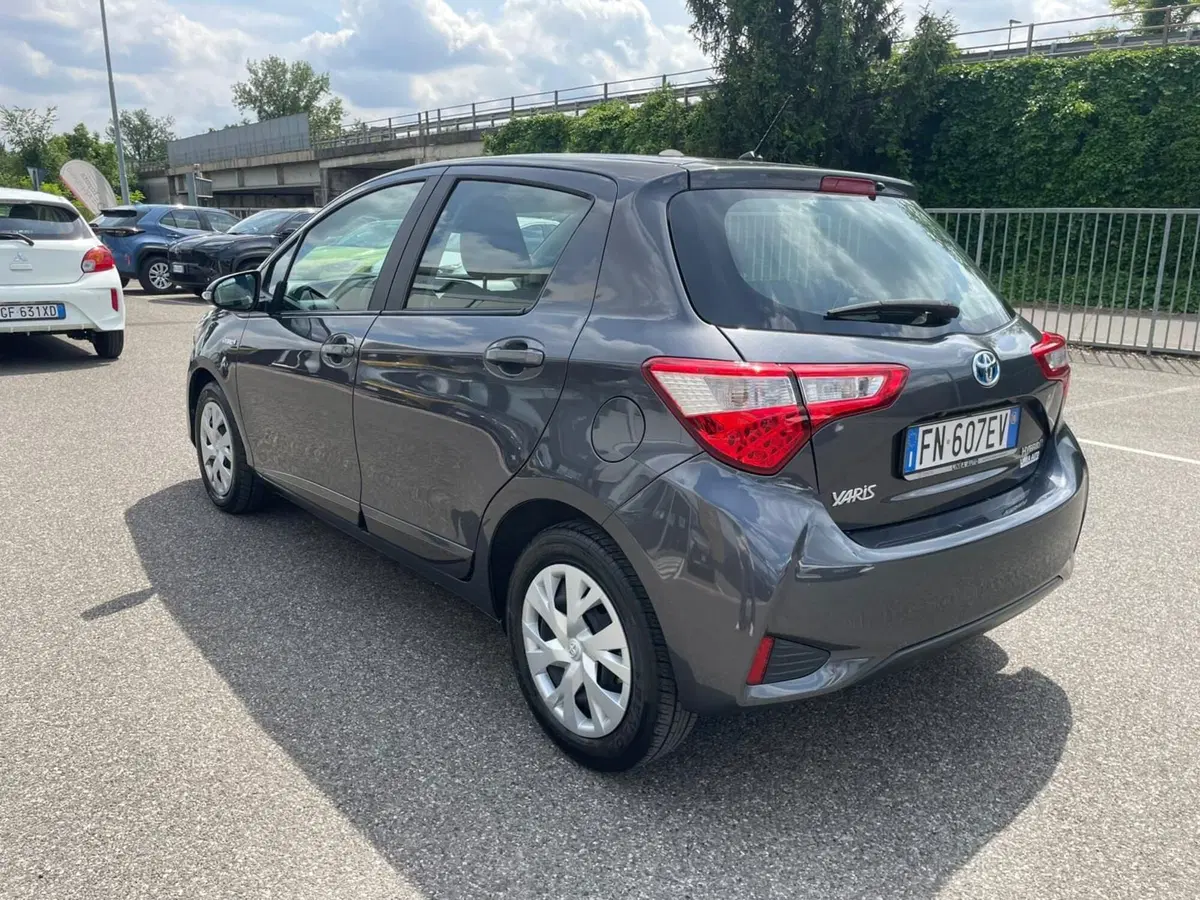 Toyota Yaris usata a Piacenza (6)