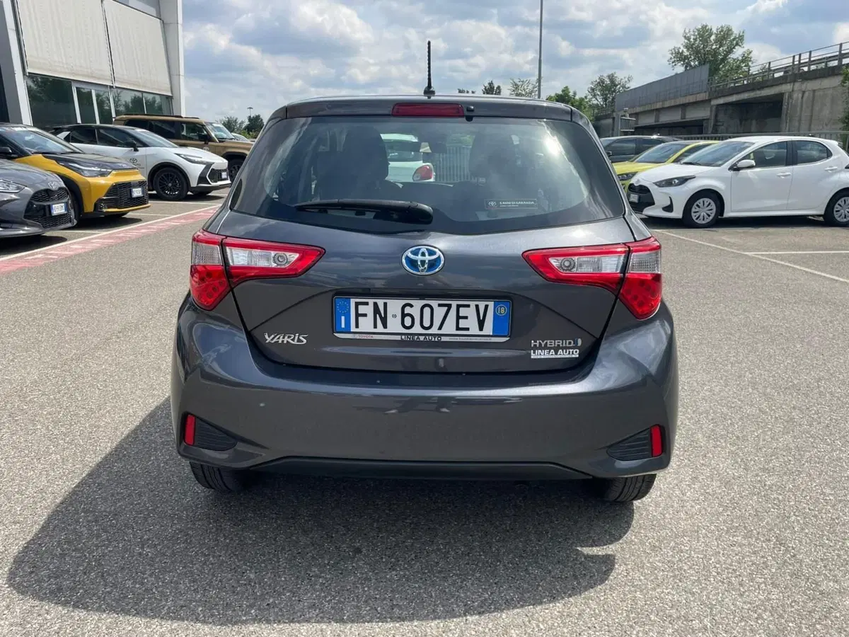 Toyota Yaris usata a Piacenza (8)