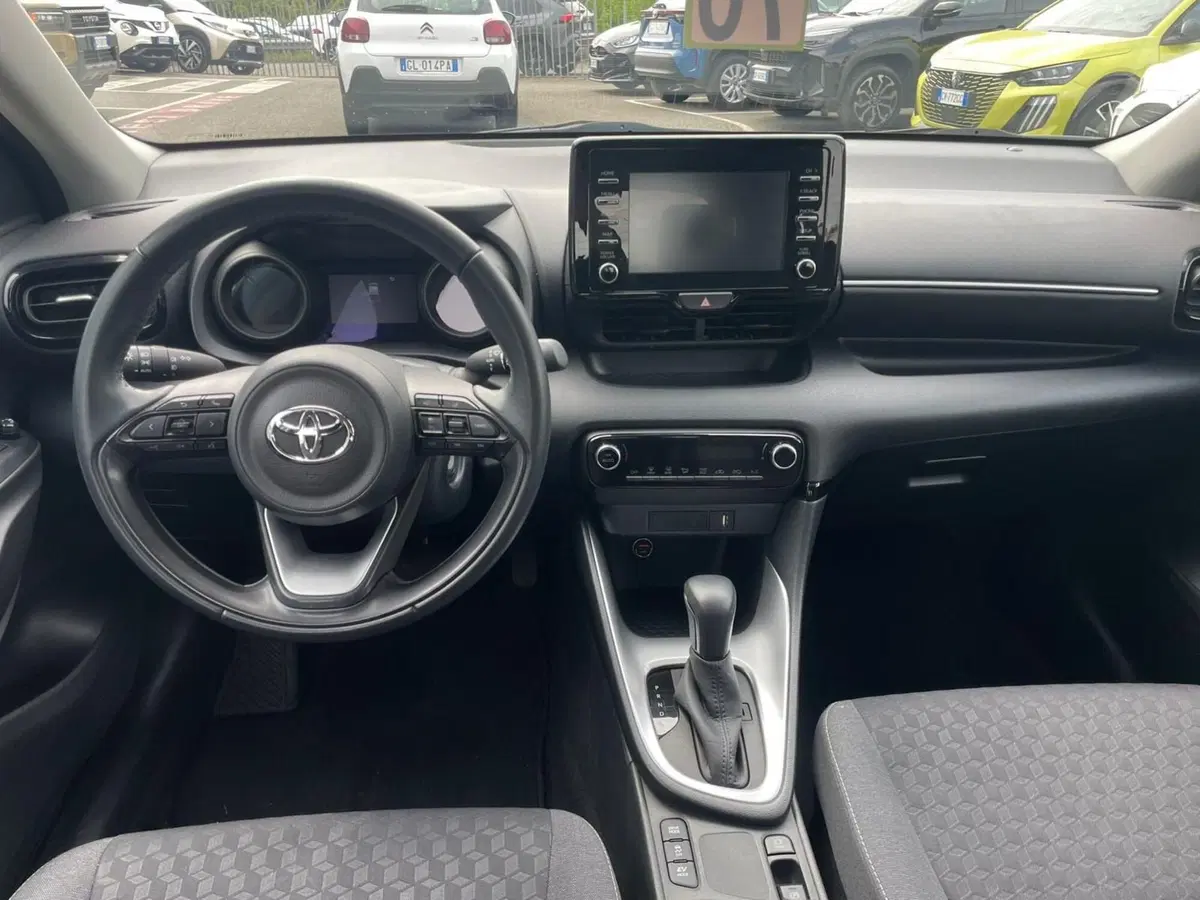 Toyota Yaris usata a Piacenza (14)