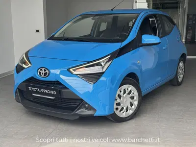 Toyota Aygo Connect 1.0 VVT-i 72 CV 3 porte x-cool del 2019 usata a Brescia