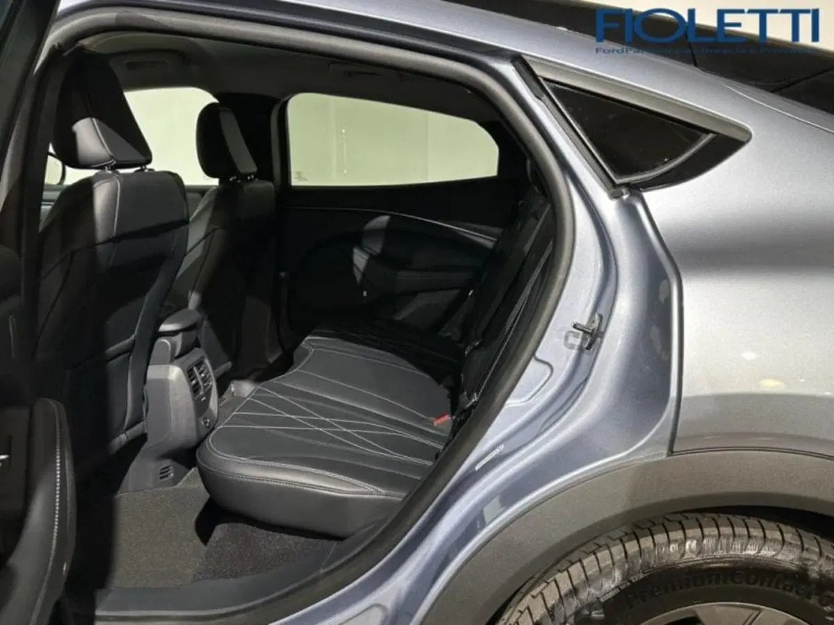 Ford Mustang Mach-E nuova a Brescia (12)