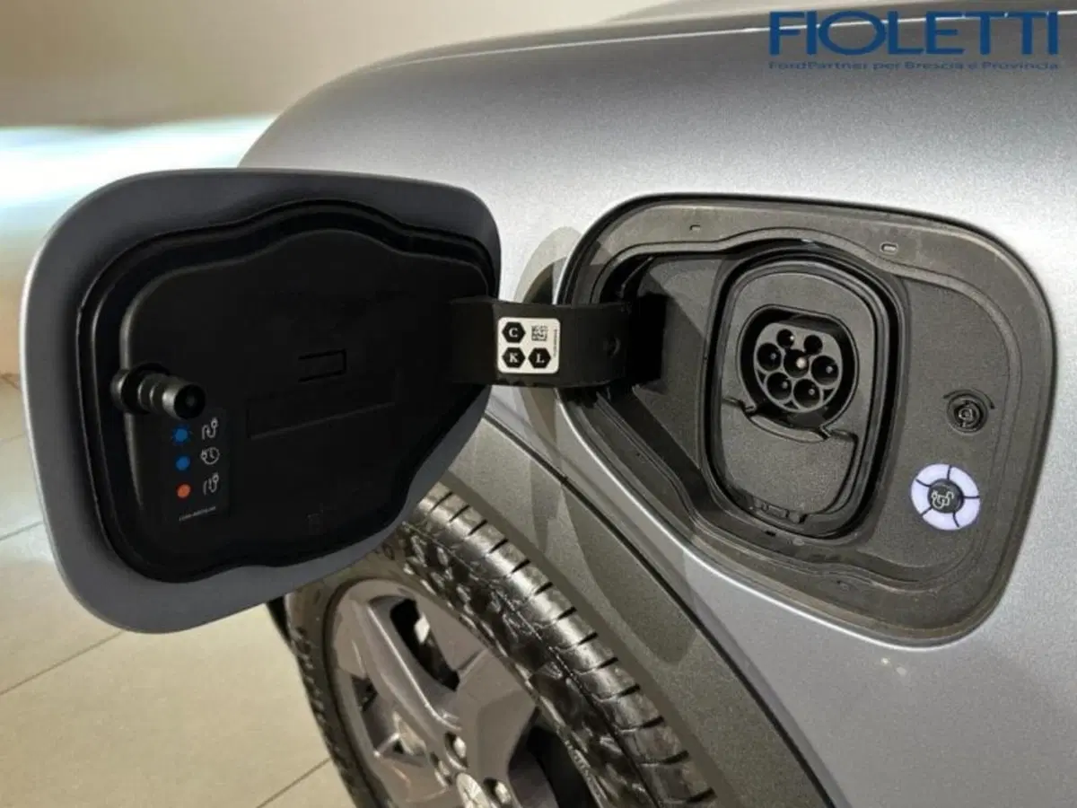 Ford Mustang Mach-E nuova a Brescia (14)
