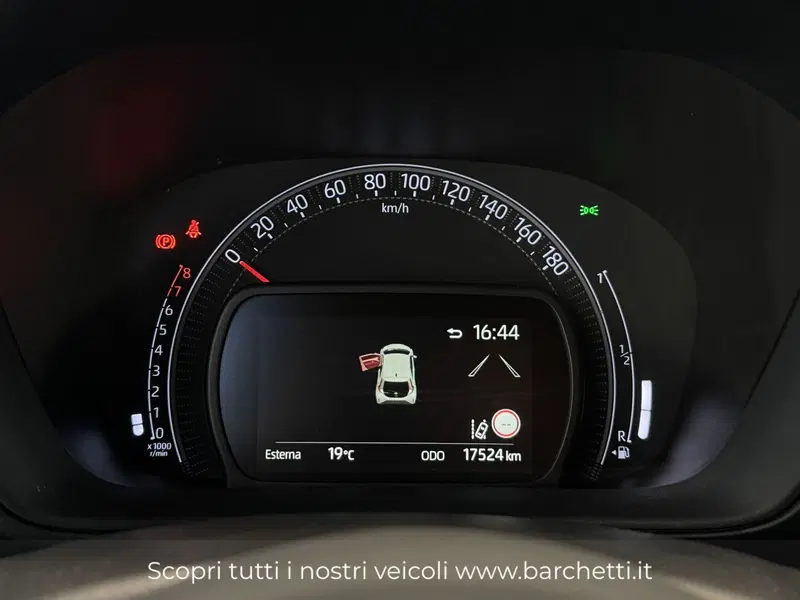 Toyota Aygo X usata a Brescia (13)