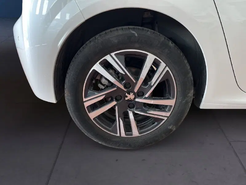 Peugeot 208 usata a Torino (7)