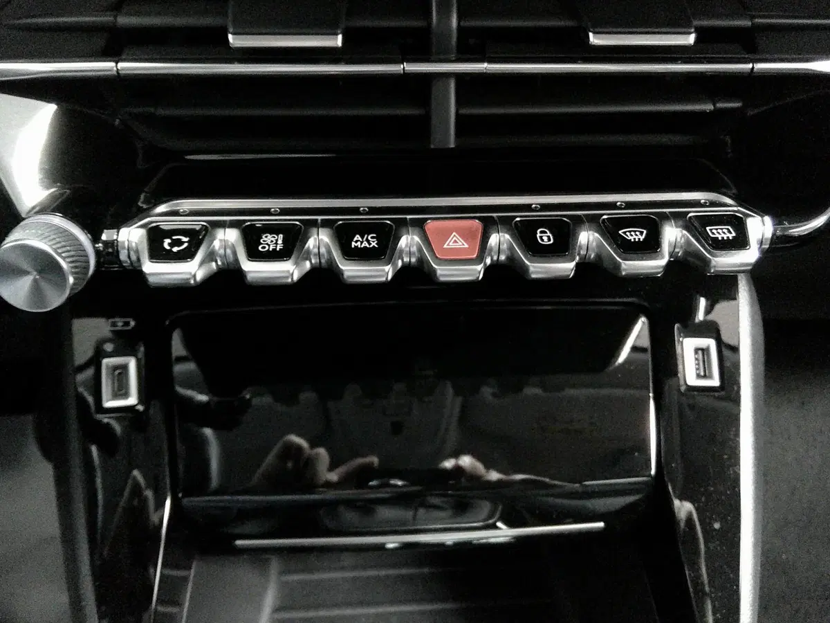 Peugeot 2008 usata a Treviso (20)