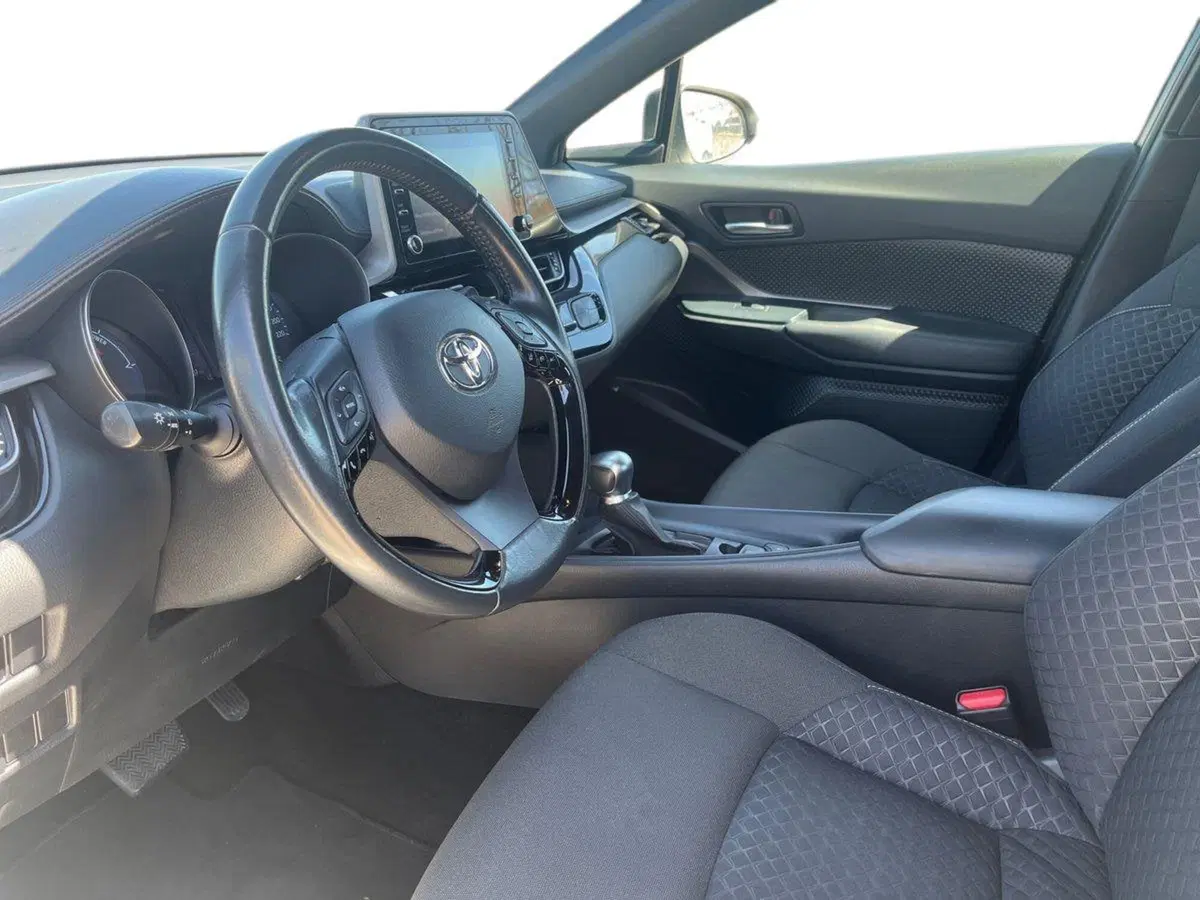 Toyota Toyota C-HR usata a Siracusa (7)
