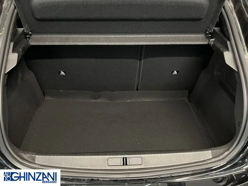 Peugeot 208 nuova a Bergamo (16)