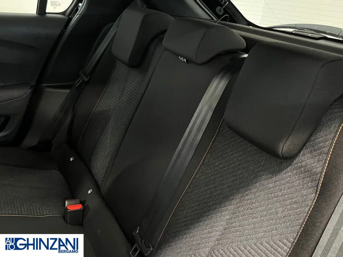 Peugeot 208 nuova a Bergamo (7)