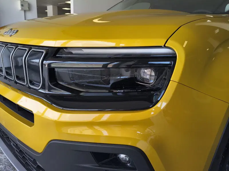 Jeep Avenger nuova a Macerata (10)