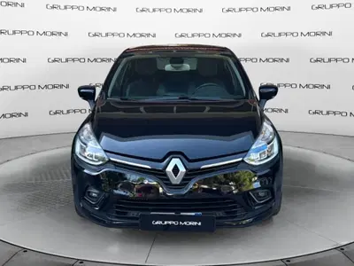 Renault Clio Sporter TCe 12V 75 CV Moschino Intens del 2019 usata a Imola