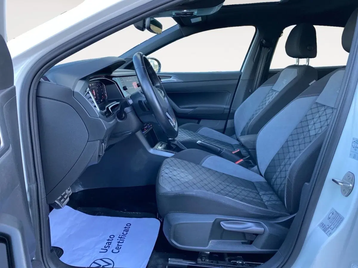 Volkswagen Taigo usata a Bologna (9)