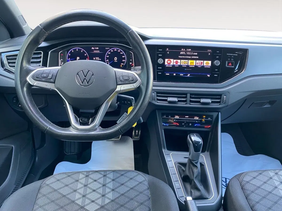 Volkswagen Taigo usata a Bologna (10)