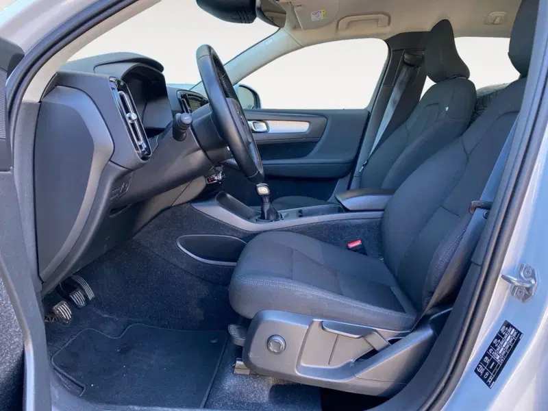 Volvo XC40 usata a Bologna (7)
