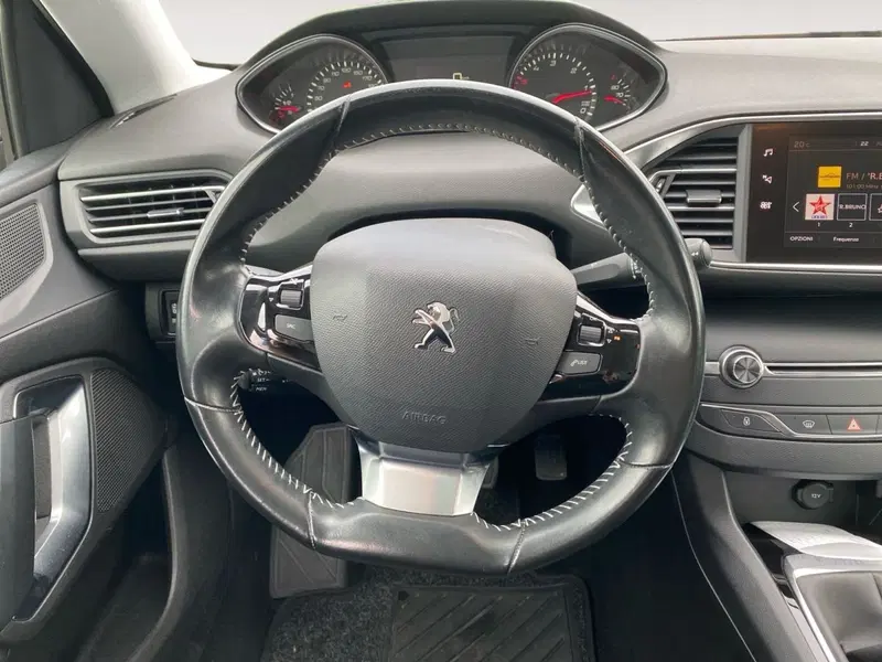 Peugeot 308 usata a Bologna (7)