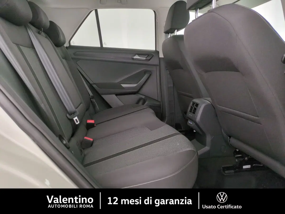 Volkswagen T-Roc nuova a Roma (12)