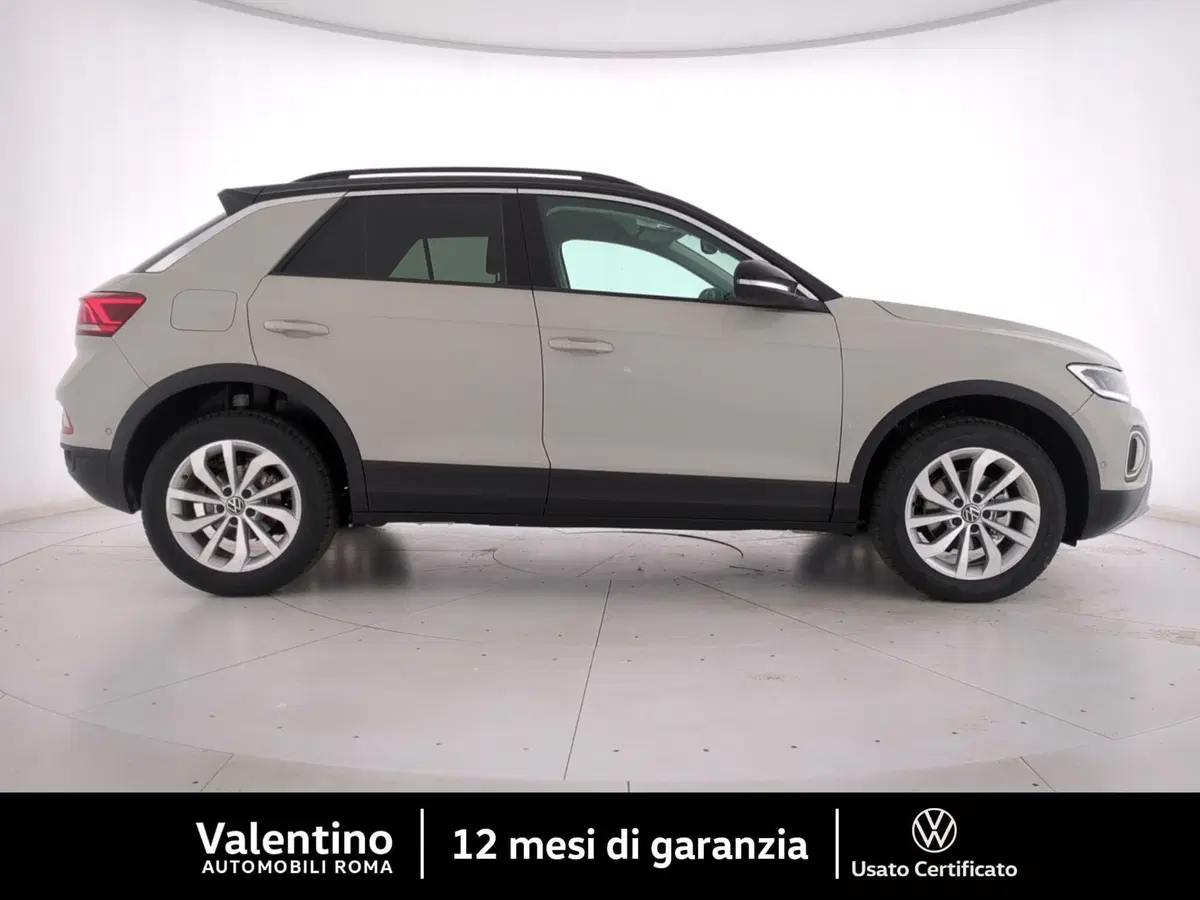 Volkswagen T-Roc nuova a Roma (2)