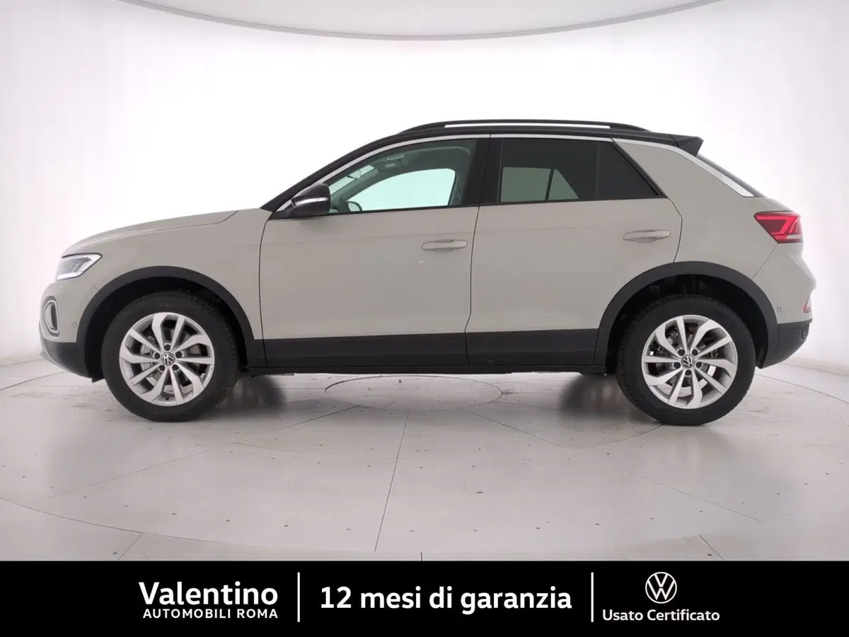 Volkswagen T-Roc nuova a Roma (4)
