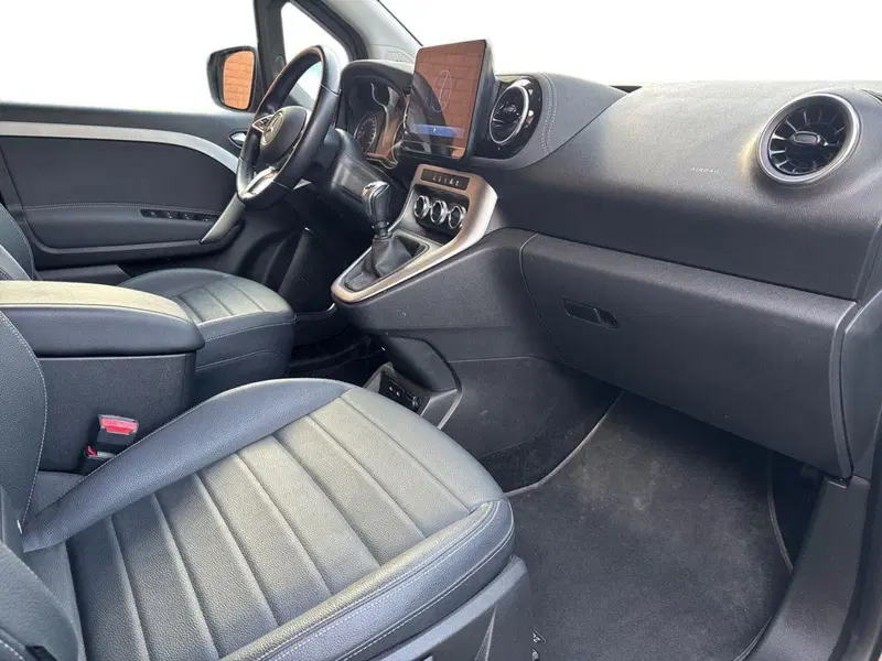 Mercedes-Benz Classe B usata a Bari (9)