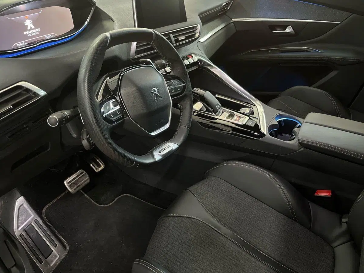Peugeot 3008 usata a Bari (10)
