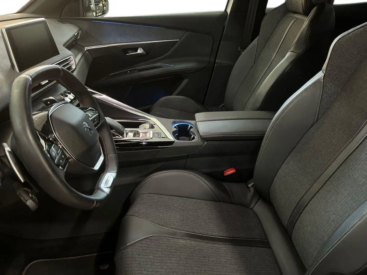 Peugeot 3008 usata a Bari (7)
