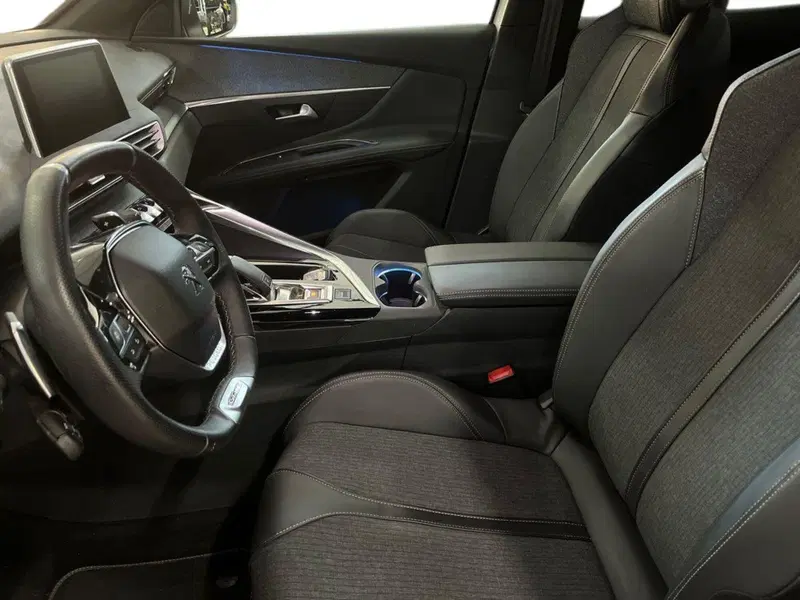 Peugeot 3008 usata a Bari (7)