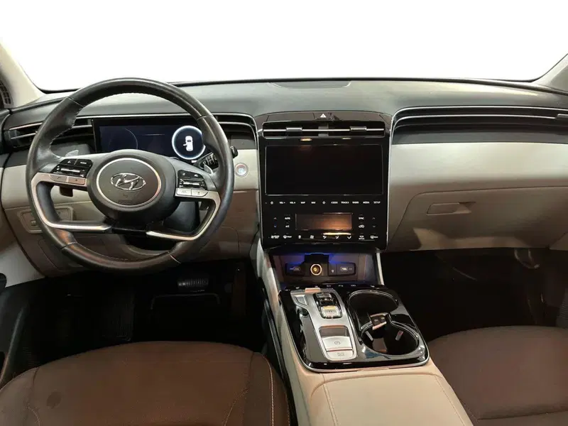 Hyundai Tucson usata a Bari (8)