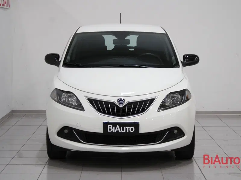 Lancia Ypsilon usata a Firenze (3)