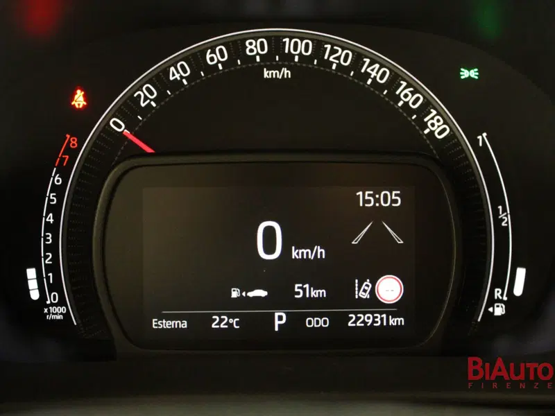 Toyota Aygo X usata a Firenze (11)