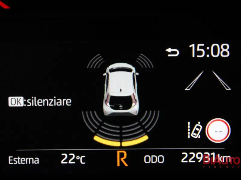 Toyota Aygo X usata a Firenze (15)