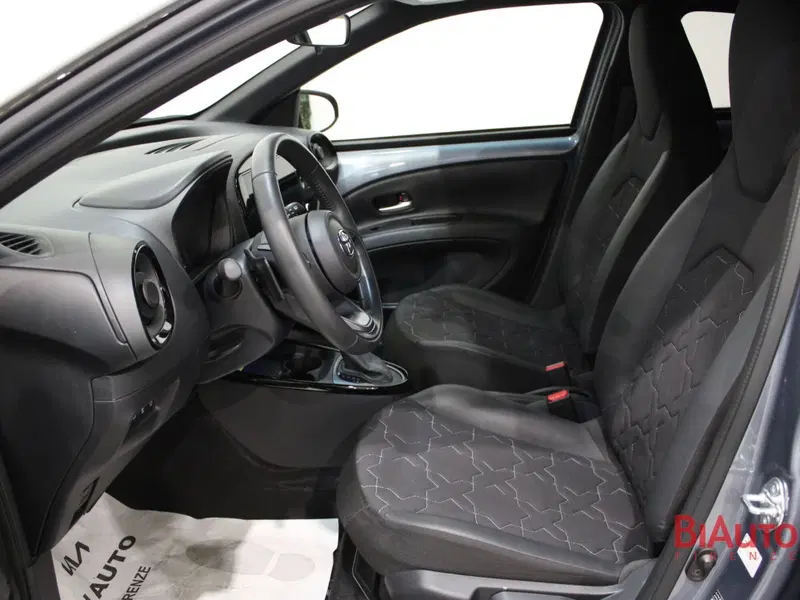 Toyota Aygo X usata a Firenze (5)