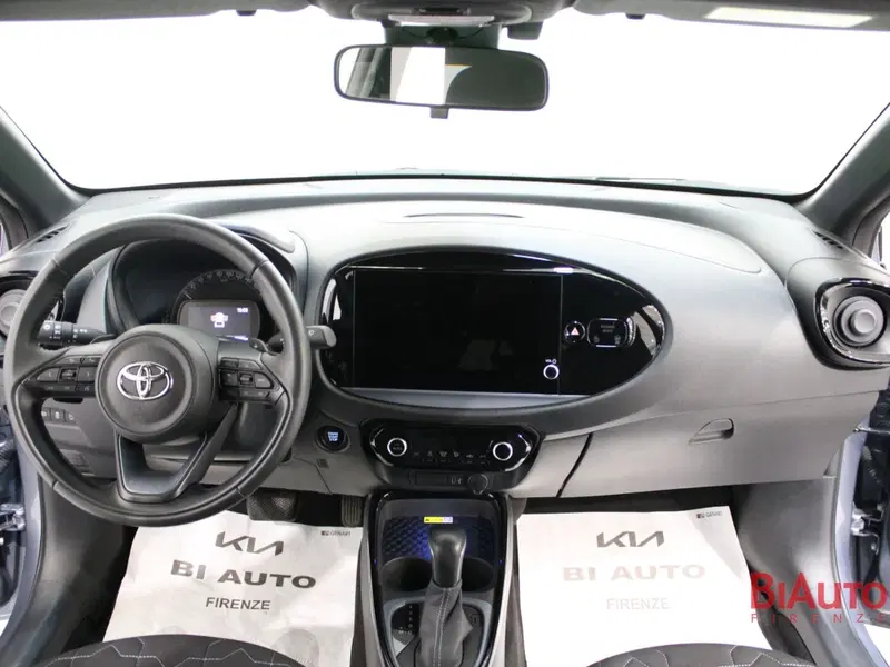 Toyota Aygo X usata a Firenze (9)