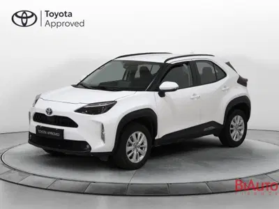 Toyota Yaris Cross Active fwd 115cv e-cvt del 2022 usata a Sesto Fiorentino