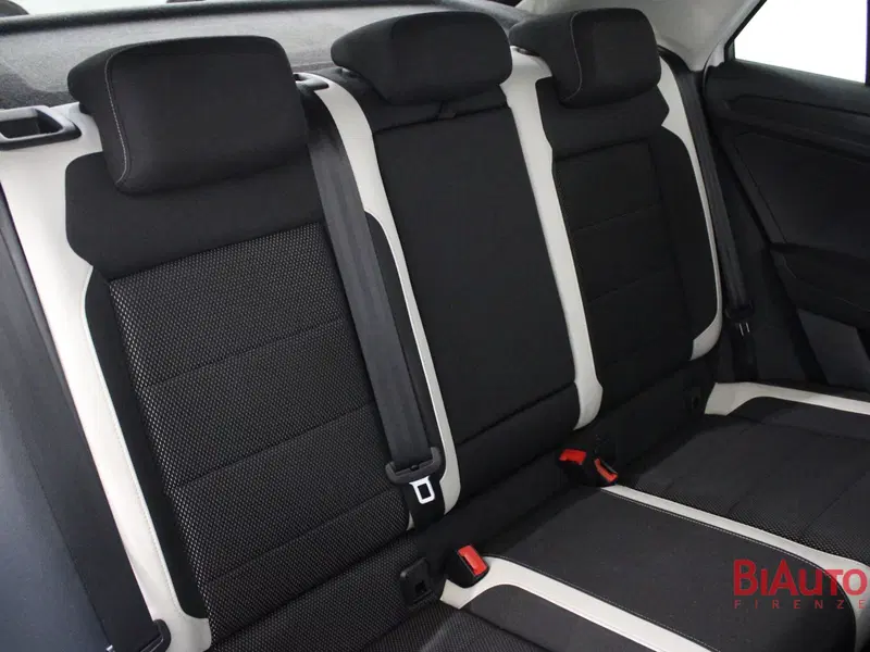 Volkswagen T-Roc usata a Firenze (7)