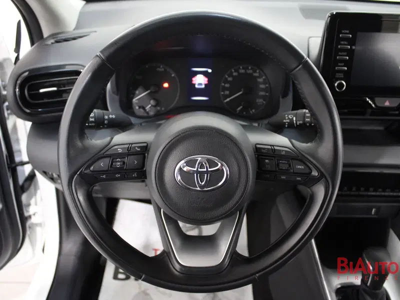 Toyota Yaris usata a Firenze (11)