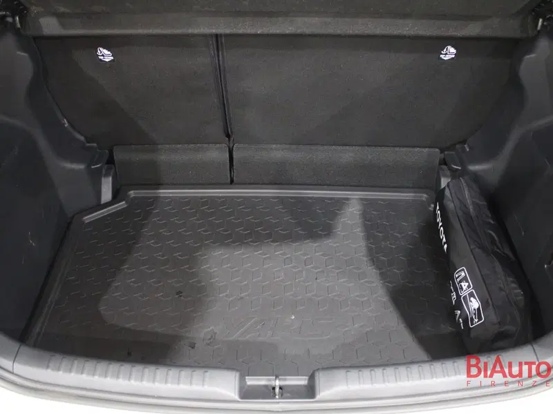 Toyota Yaris usata a Firenze (9)