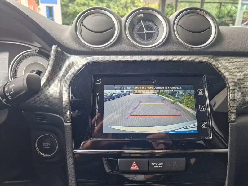 Suzuki Vitara usata a Milano (12)