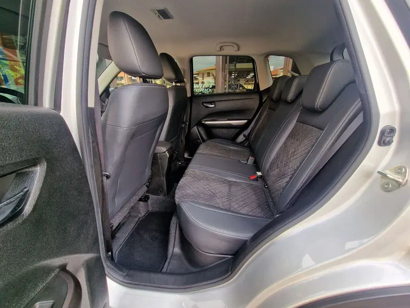 Suzuki Vitara usata a Milano (7)