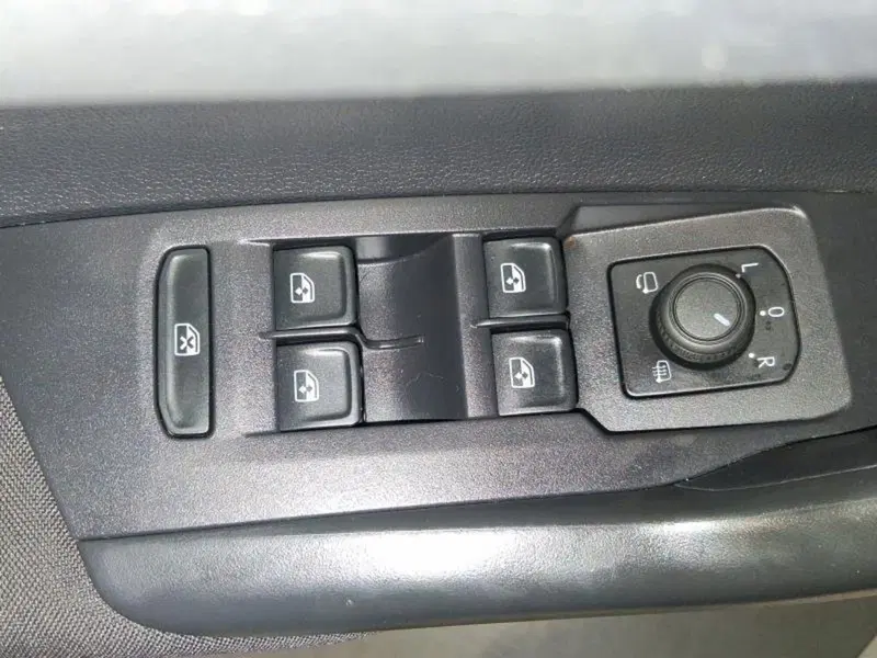 Volkswagen Polo usata a Genova (12)