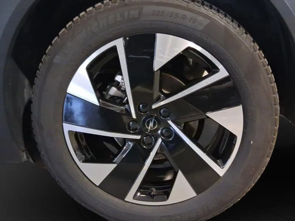 Opel Grandland usata a Genova (18)