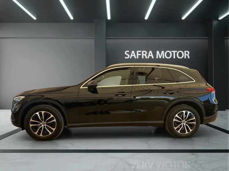 Mercedes-Benz GLC usata a Cosenza (4)