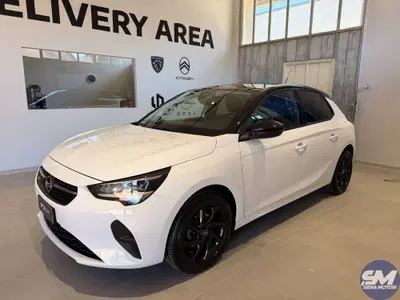 Opel Corsa 1.2 Design &amp; Tech del 2023 usata a Siena