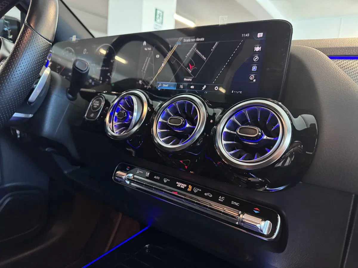 Mercedes-Benz GLA SUV usata a Messina (12)