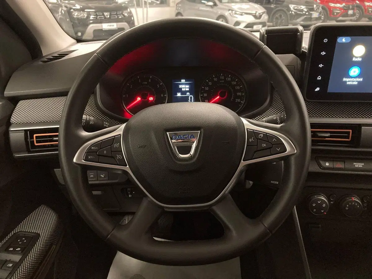 Dacia Sandero usata a Brescia (13)