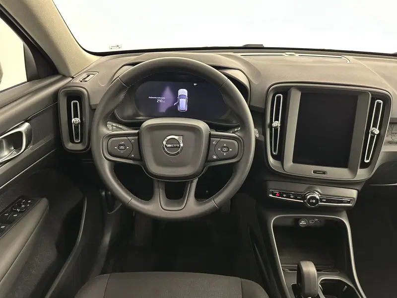 Volvo XC40 usata a Bergamo (11)